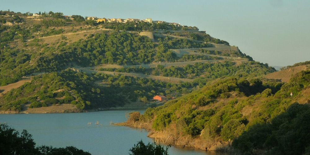 Retreat in Sardegna: Monteleone Rocca Doria Retreat in Sardegna: Monteleone Rocca Doria