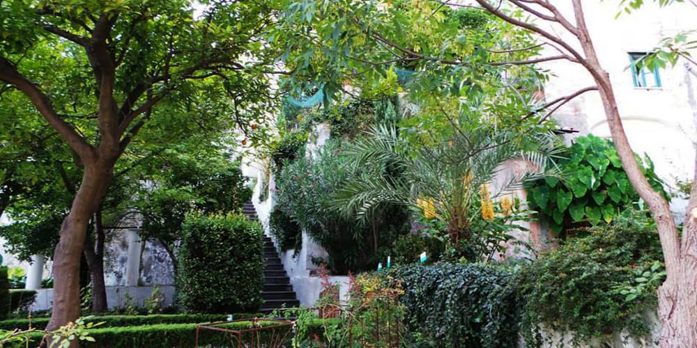 5. Gioiello del centro storico: il Giardino delle Minerve 5. Gioiello del centro storico: il Giardino delle Minerve
