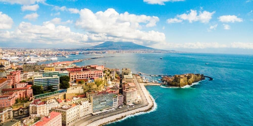 Why Naples is so great?