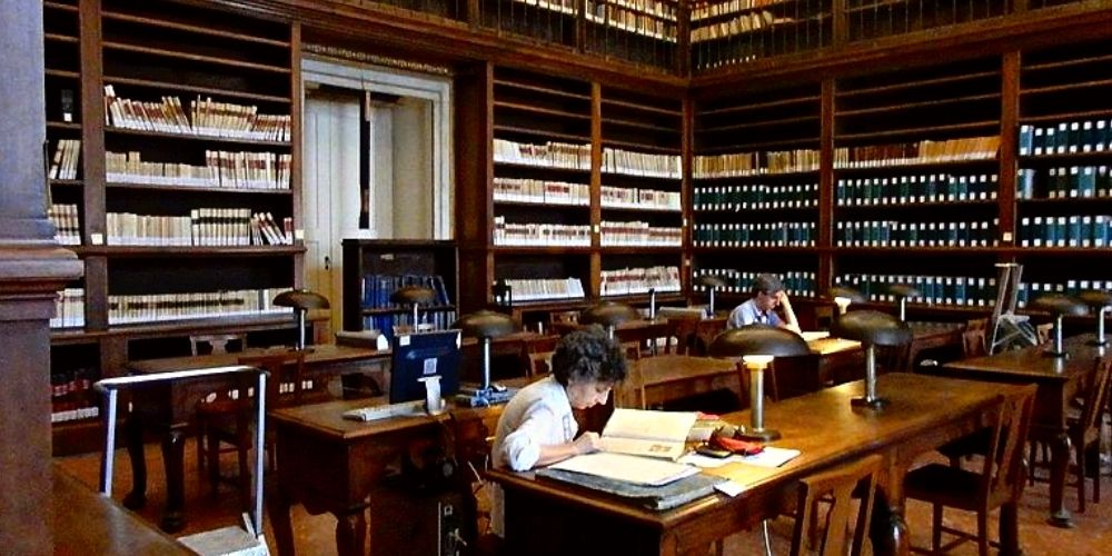 International Book Day: 5 places to celebrate it in Italy | Visititaly.eu