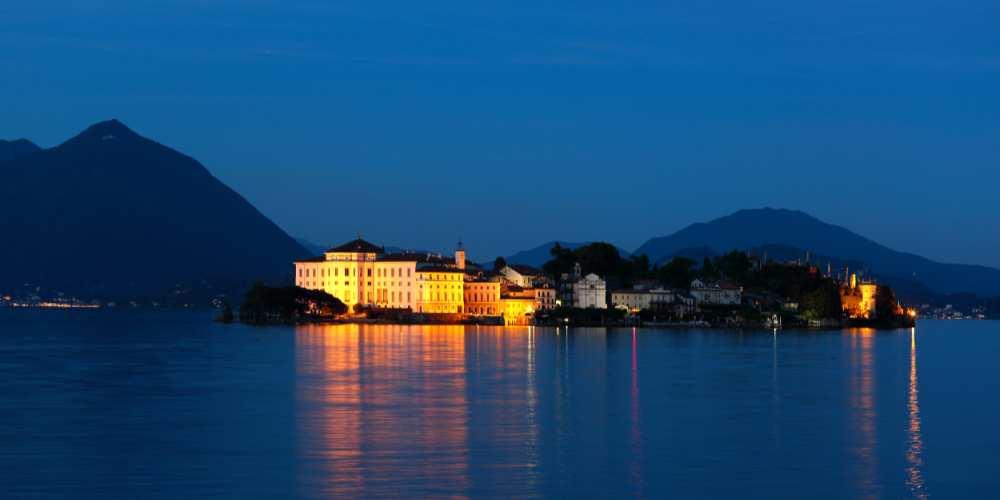 I Mercatini di Natale più suggestivi del Lago Verbano in Piemonte I Mercatini di Natale più suggestivi del Lago Verbano in Piemonte