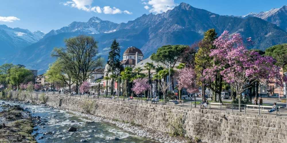 6. Dopo tanta adrenalina, un po’ di relax alle terme 6. Dopo tanta adrenalina, un po’ di relax alle terme