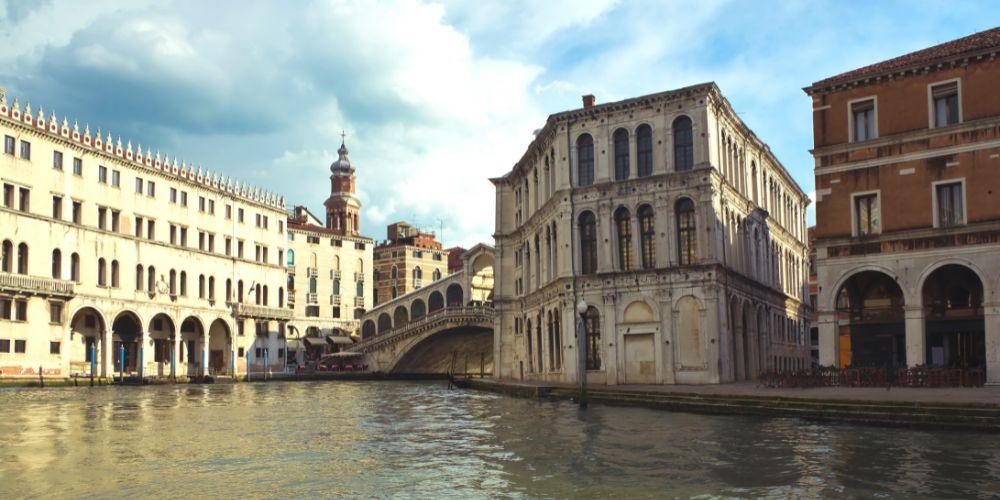 What to do in Venice like a Local: shopping in rialto What to do in Venice like a Local: shopping in rialto