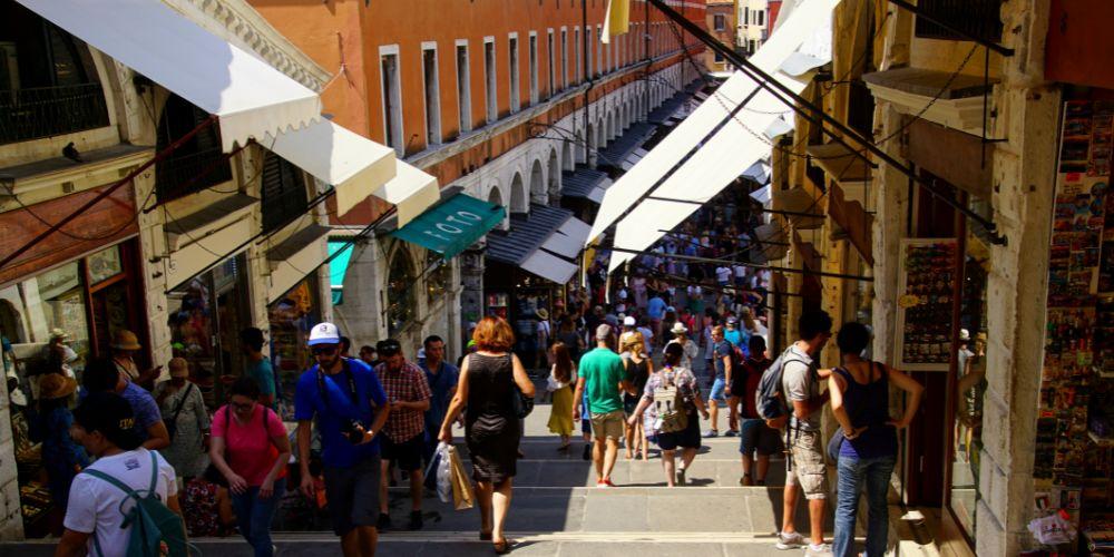 shopping like a local in Rialto, Venice shopping like a local in Rialto, Venice