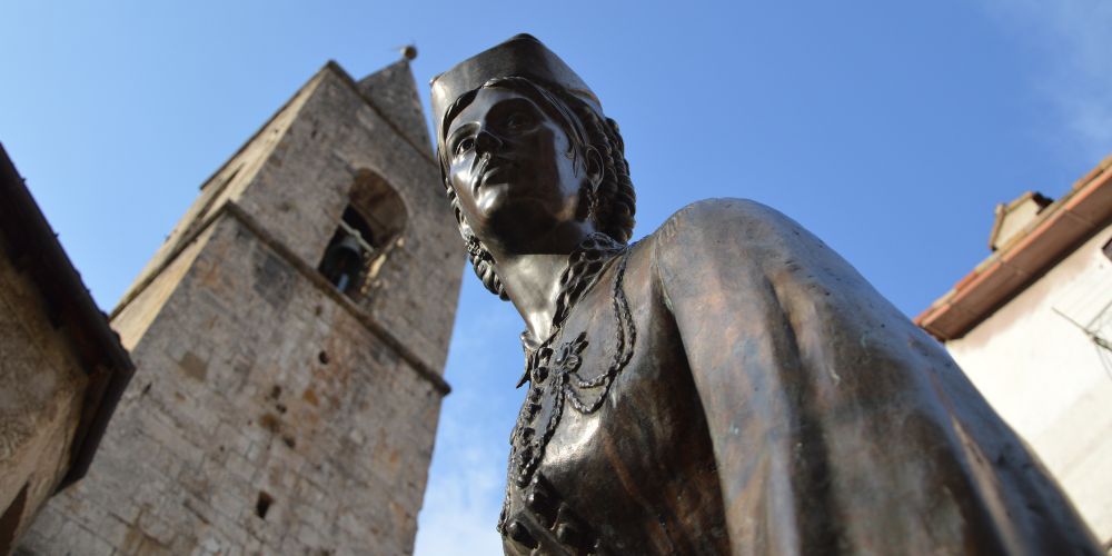 Il tradizionale abito femminile di Scanno