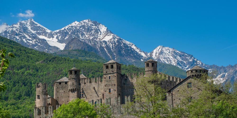 Castelli della Valle d'Aosta Castelli della Valle d'Aosta