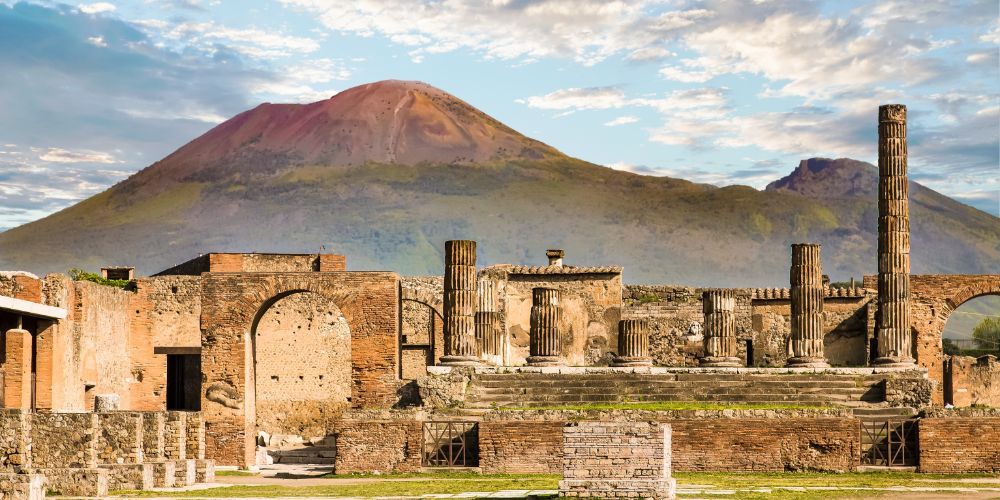 What to see in Naples in one day: Pompeii, Herculaneum and Vesuvius