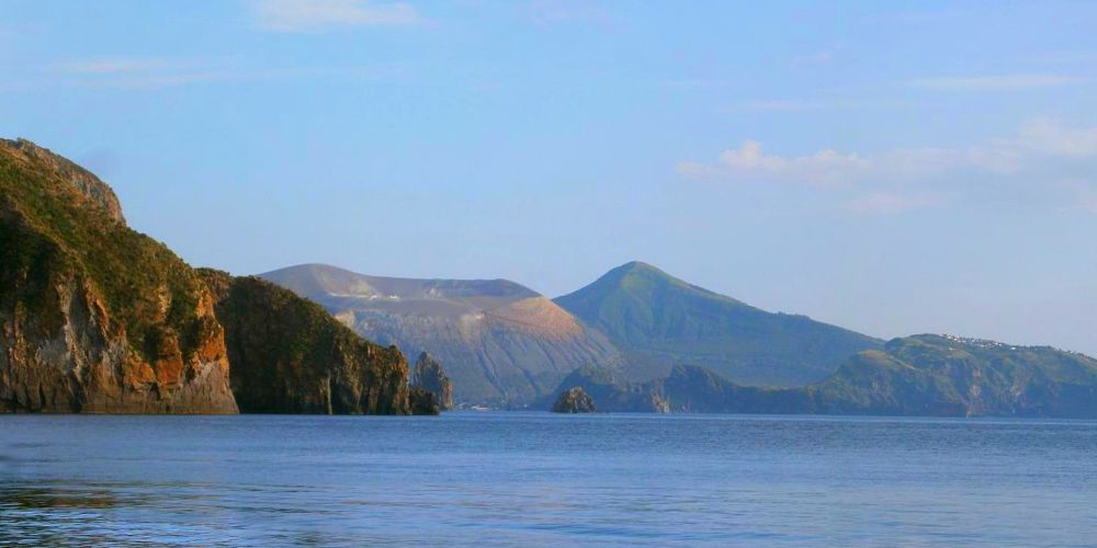How to get to the Aeolian Islands by train How to get to the Aeolian Islands by train