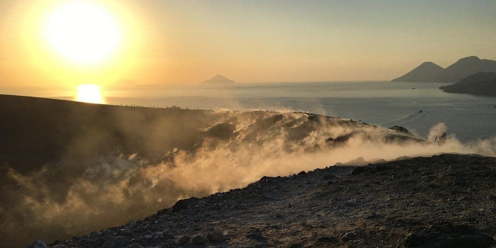 How to reach the Aeolian Islands How to reach the Aeolian Islands