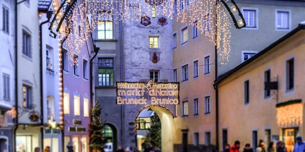 Where to spend Christmas in Italy: scents and wishes in Brunico