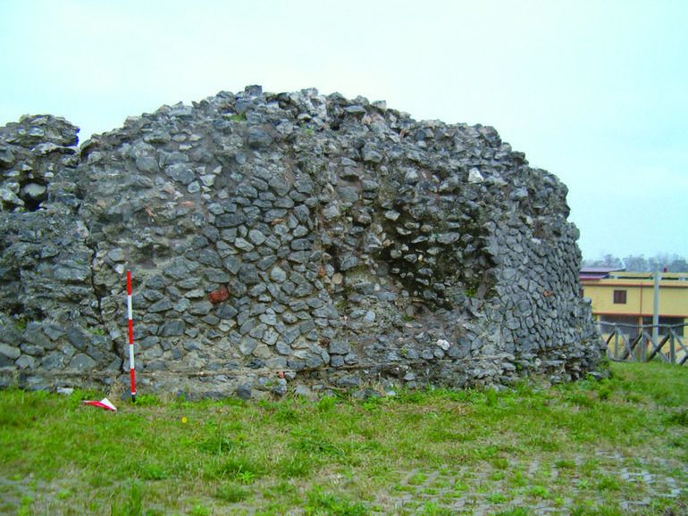 Mausoleum of Tortora Mausoleum of Tortora