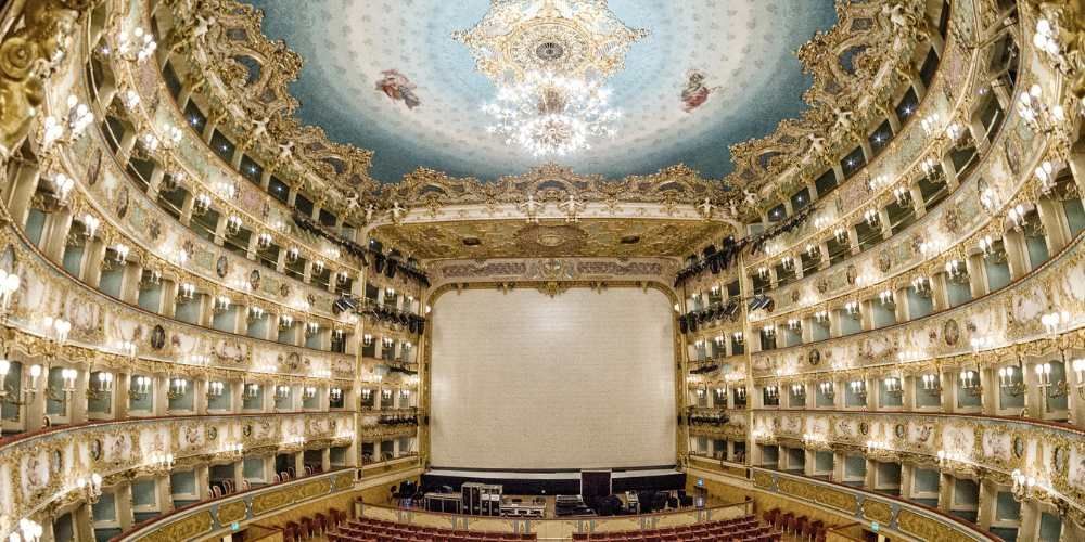 Cosa vedere a Venezia. Entra nel cuore di uno dei teatri lirici più famosi al mondo Cosa vedere a Venezia. Entra nel cuore di uno dei teatri lirici più famosi al mondo