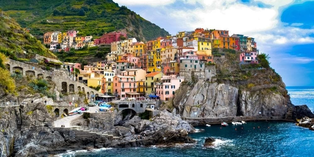 Best places to visit for singles in Italy, Cinque Terre
