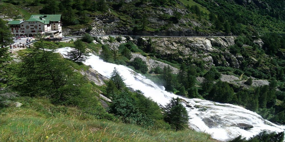 The most beautiful waterfalls in Italy: Toce waterfall The most beautiful waterfalls in Italy: Toce waterfall