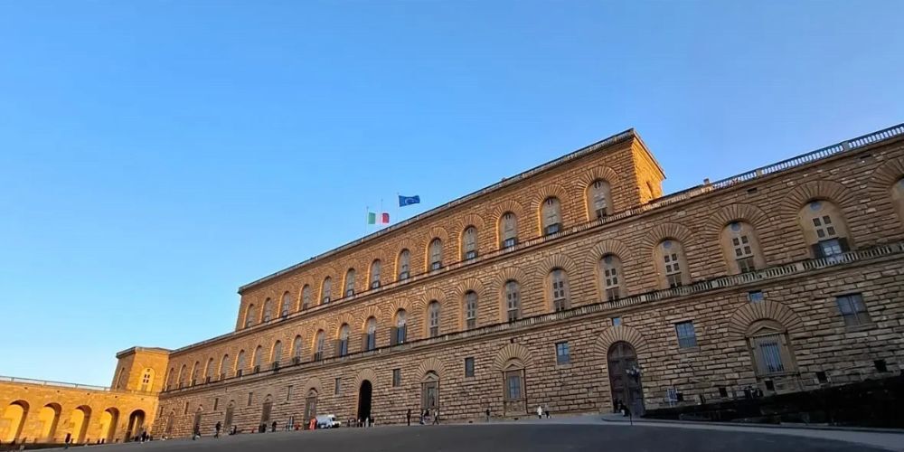 Pitti Square, Florence, Tuscany Pitti Square, Florence, Tuscany