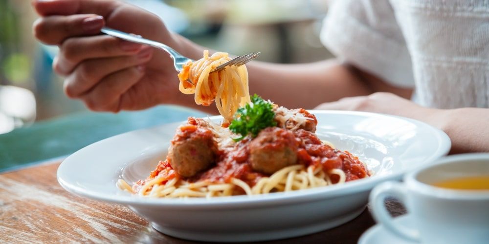 A common Italian food mistake Americans make: Spaghetti and meatballs in the same dish A common Italian food mistake Americans make: Spaghetti and meatballs in the same dish