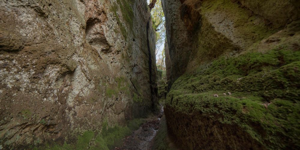 Slow tourism: walking and cycling routes in and around Sorano Slow tourism: walking and cycling routes in and around Sorano