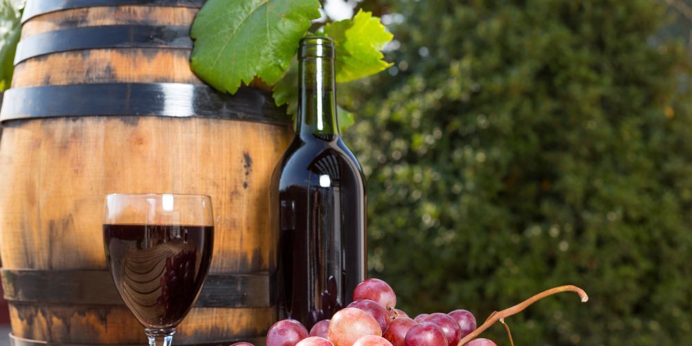 Discover the vino cotto produced in Lapedona