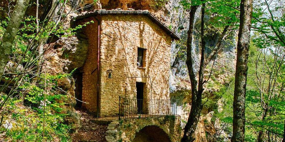 3. Escursione all'Eremo del Cauto 3. Escursione all'Eremo del Cauto