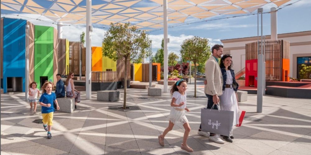 Serravalle Designer Outlet - first outlet in Italy Serravalle Designer Outlet - first outlet in Italy