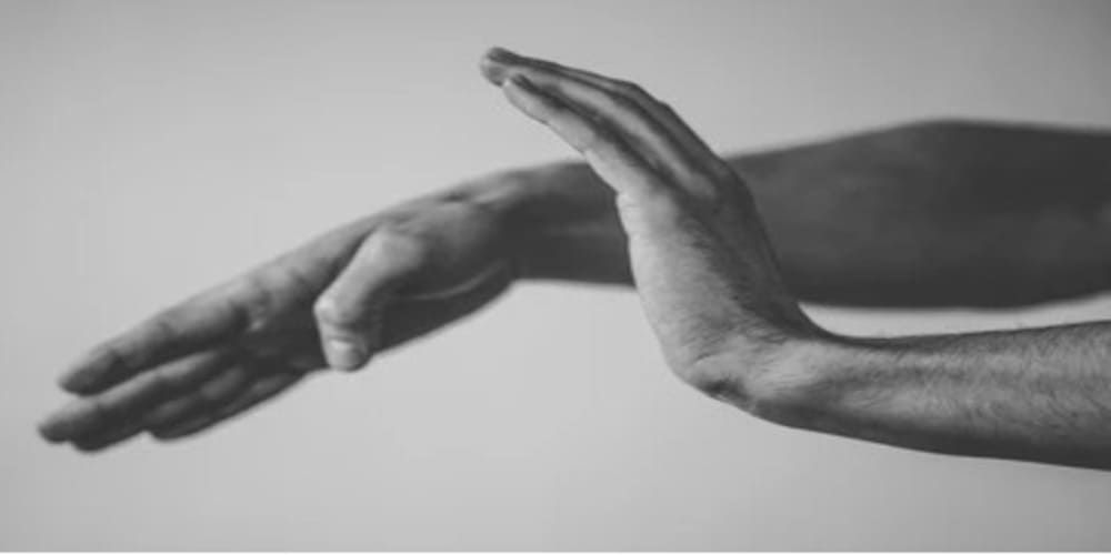 Italian gestures: go away! Italian gestures: go away!