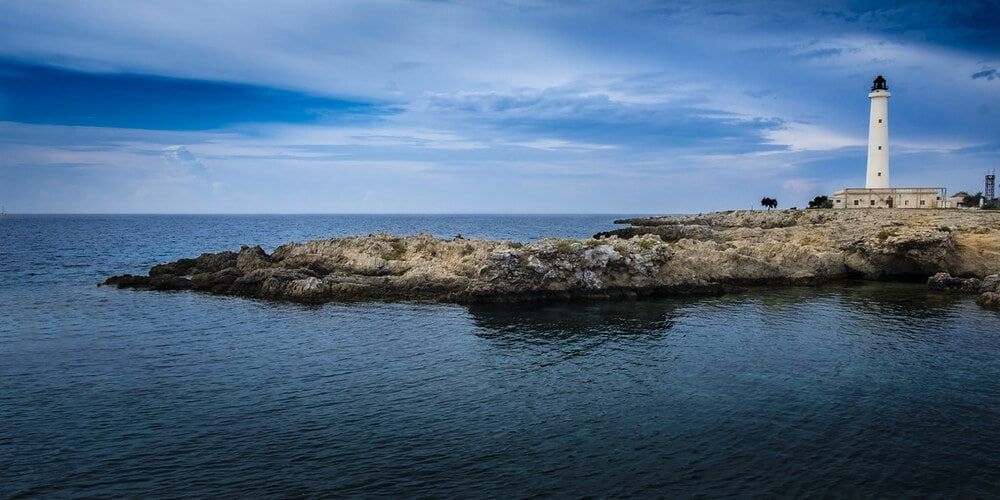 4. Faro di Punta Sottile (Favignana, Sicilia) 4. Faro di Punta Sottile (Favignana, Sicilia)