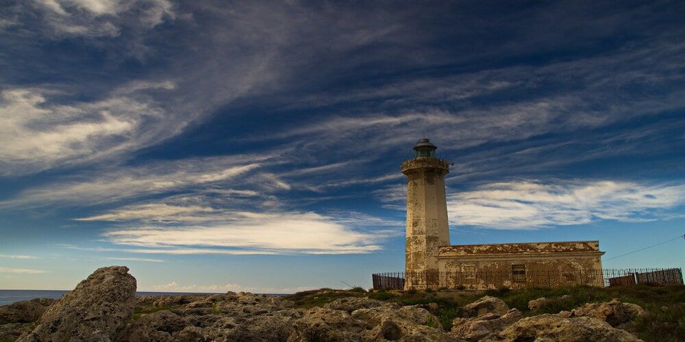 7. Faro di Capo Murro di Porco (Sicilia) 7. Faro di Capo Murro di Porco (Sicilia)