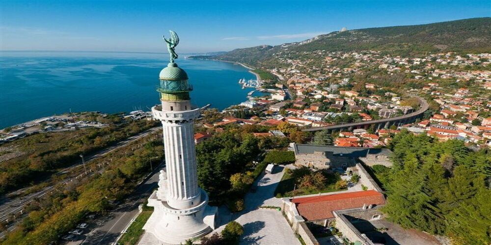 3. Faro della Vittoria (Trieste) 3. Faro della Vittoria (Trieste)