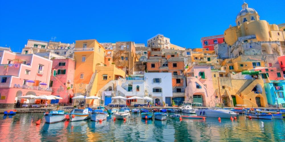 Tour in barca a Procida: la magia di Marina Corricella Tour in barca a Procida: la magia di Marina Corricella
