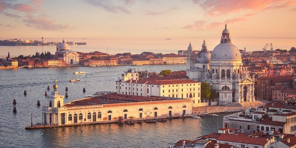 North vs South: travel in Venice North vs South: travel in Venice