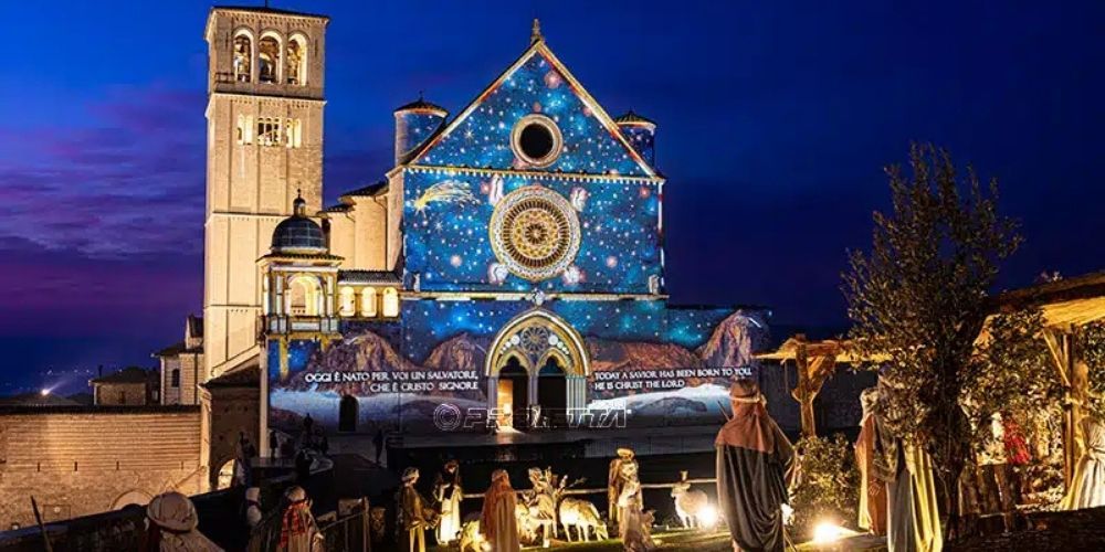 The charm of the Rome-Assisi festive train