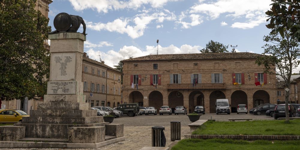 I palazzi storici del centro storico di Servigliano