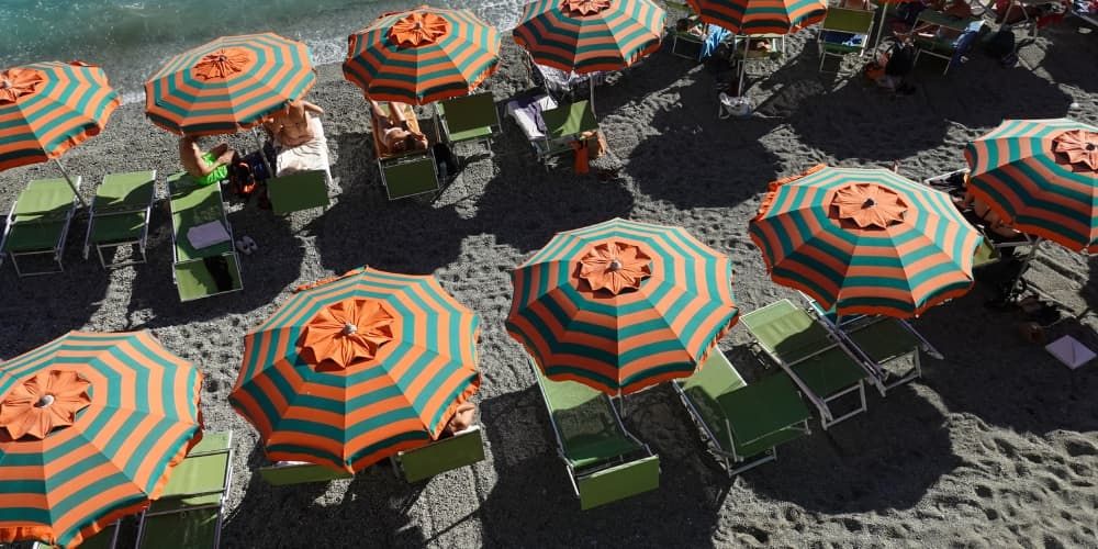 Uscire dal sovraffollamento: l'Equazione della Sostenibilità Turistica Uscire dal sovraffollamento: l'Equazione della Sostenibilità Turistica