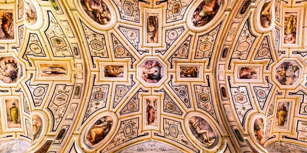 Sant'Anna dei Lombardi Naples, Vasari chapel Sant'Anna dei Lombardi Naples, Vasari chapel