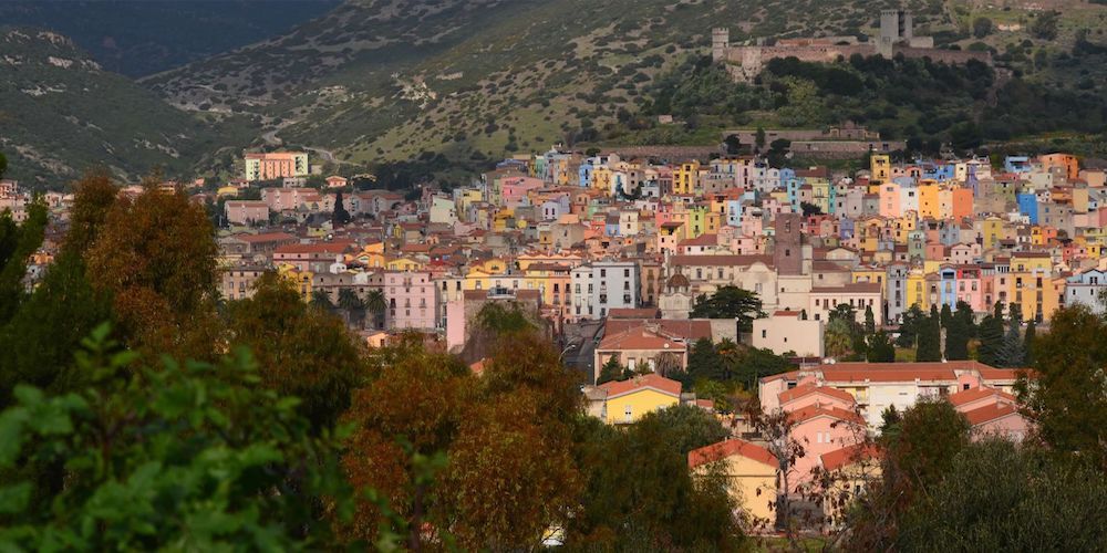 Borghi più belli della Sardegna da vivere tutto l'anno: Bosa Borghi più belli della Sardegna da vivere tutto l'anno: Bosa