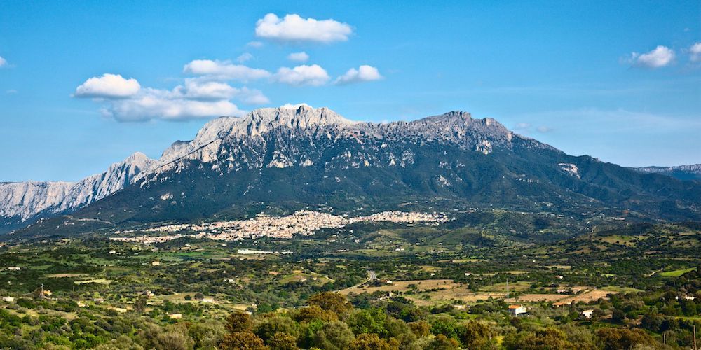 Borghi più belli della Sardegna da vivere tutto l'anno: Oliena Borghi più belli della Sardegna da vivere tutto l'anno: Oliena