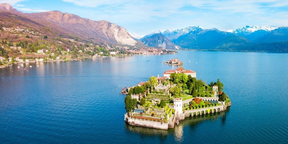 Laghi italiani vs costiera-amalfitana-isola-Bella Laghi italiani vs costiera-amalfitana-isola-Bella