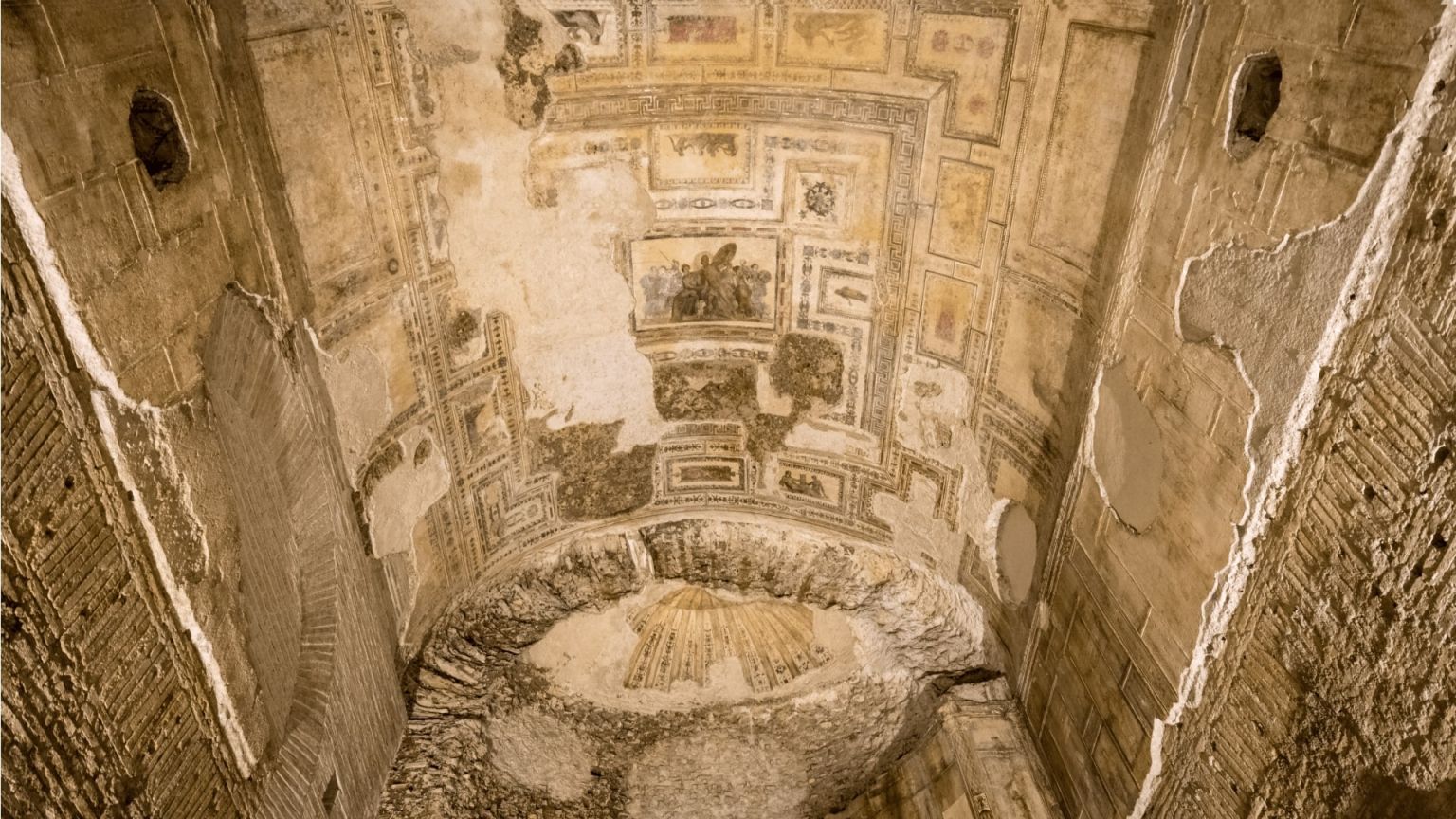 22-domus-aurea