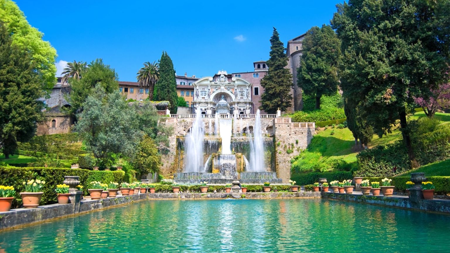 Villa d'Este a Tivoli: un capolavoro del Rinascimento nei pressi di Roma