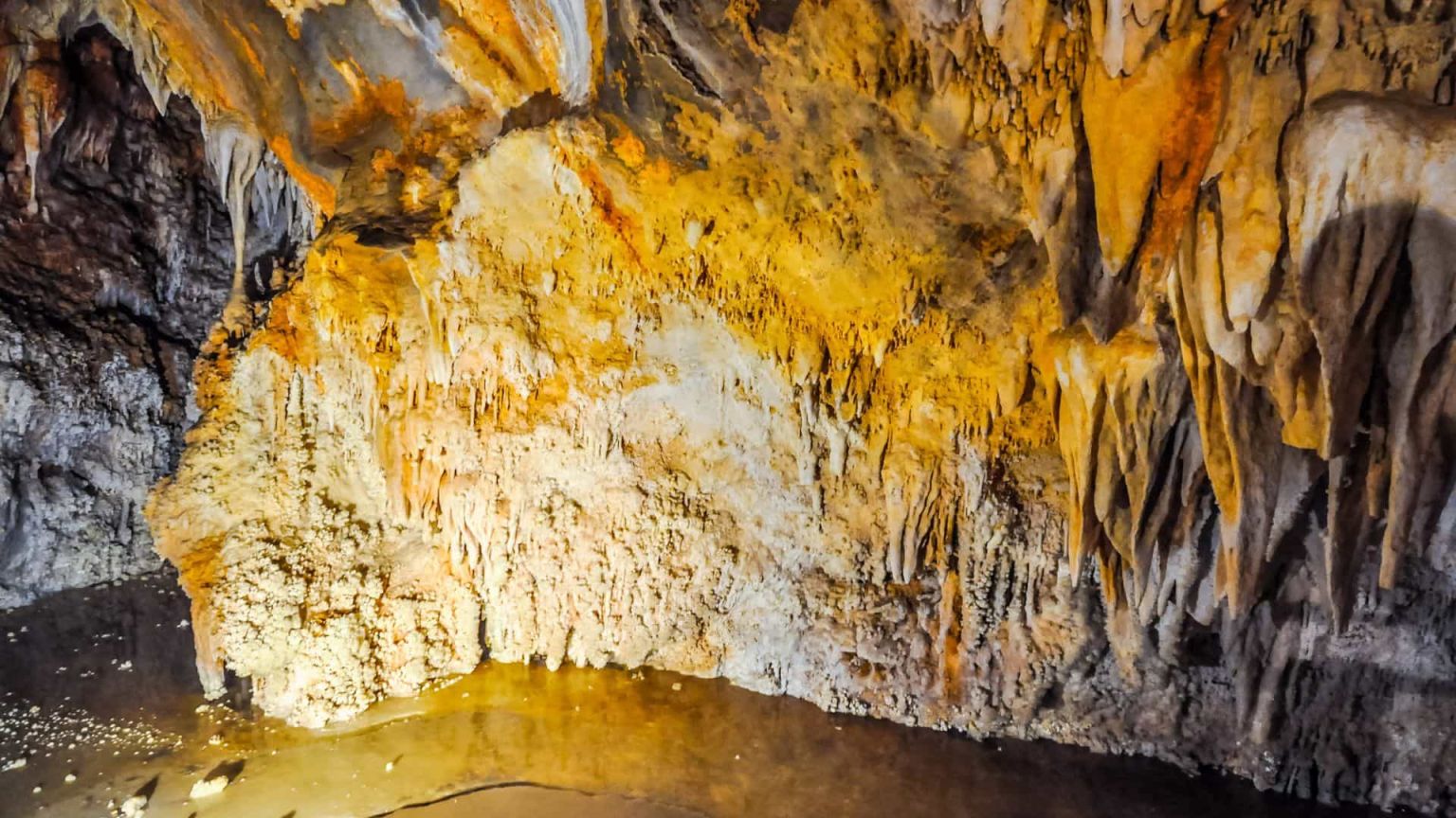 Toirano Caves Tour: Discover Nature’s Wonder in the heart of Liguria