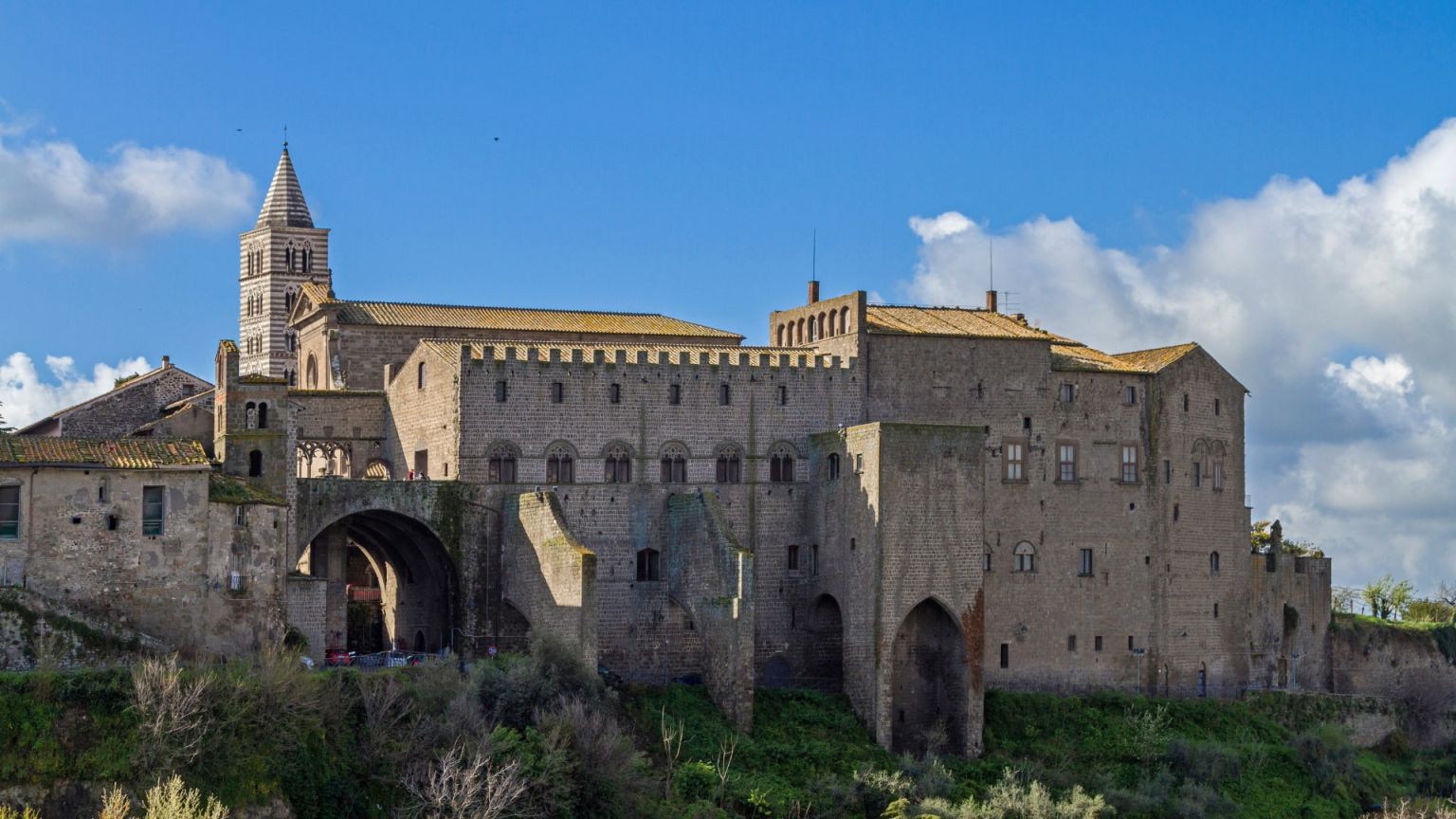 Palazzo dei Papi a Viterbo: viaggio nell'affascinante residenza pontificia
